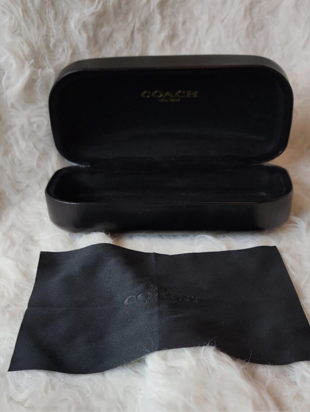 Coach Hard Shell Sunglasses Case with Coach Cleaning Cloth
